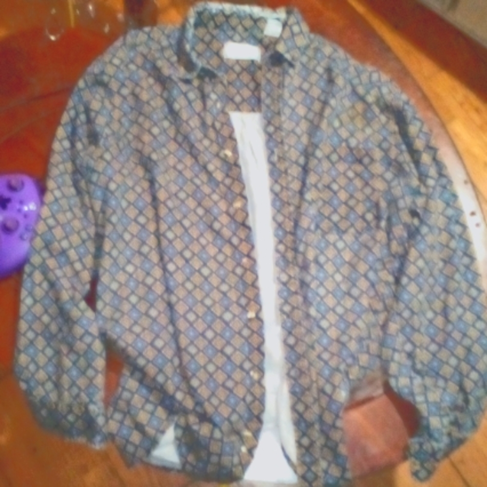 American weekend long sleeve button up Large.